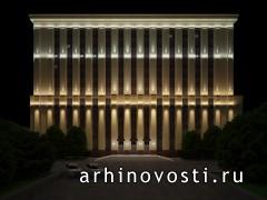 Гармоничное освещение комплекса зданий «Сталинский ампир». 