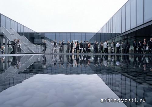 Оперативный штаб и научно-исследовательский центр Ferrari от Studio Fuksas. Маранелло, Италия.