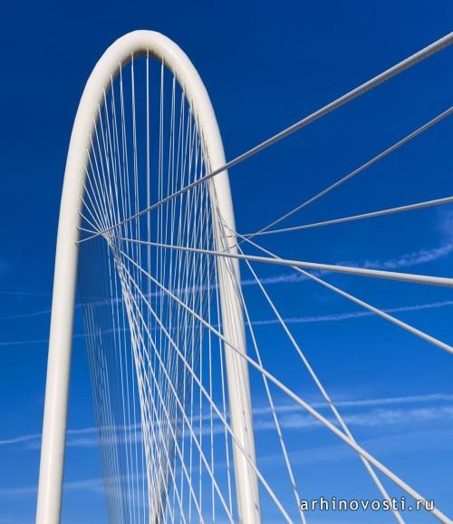 Мост Маргарет Хант Хилл от Santiago Calatrava. Даллас, США.