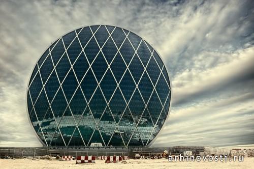 Круглый небоскрёб AlDar от MZ Architects. Абу-Даби, ОАЭ.