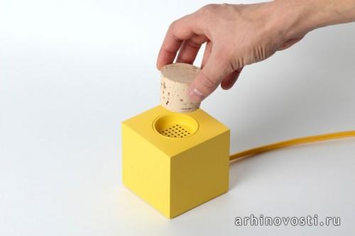 Цифровой радиоприёмник «Plugg» от Skrekkøgle. Норвегия.