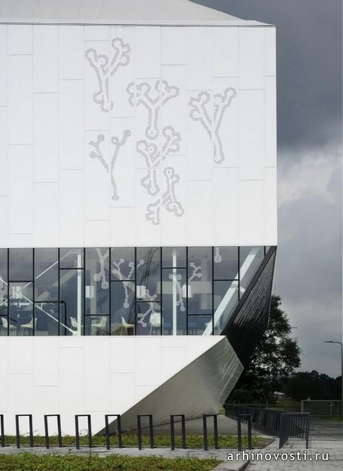 Спортивный комплекс Almelo IISPA от Koppert+Koenis Architecten. Алмело, Нидерланды.