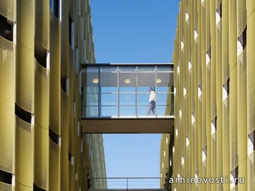 Автомобильная стоянка «de Cope» от JHK Architecten. Утрехт, Нидерланды.