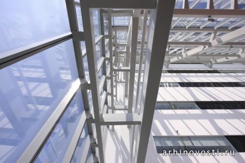 Головной офис банка UniCredit Țiriac Bank от Westfourth Architecture. Бухарест, Румыния.