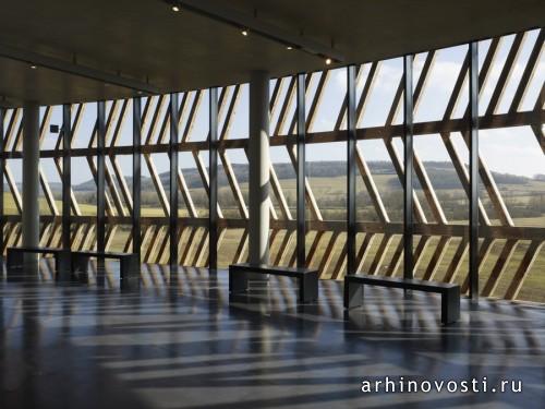 Музей от Bernard Tschumi Architects. Ализ-Сент-Рен, Франция.