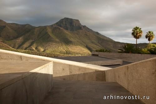 Музей Sacred Museum от Fernando Menis Architects. Адехе, Испания.