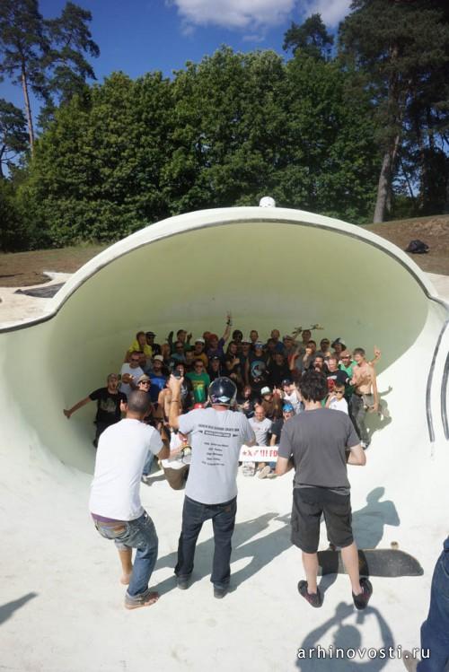 Инсталляция OTRO от Ку Чон-а (Koo Jeong-a) и L’Escaut Architectures. Франция.