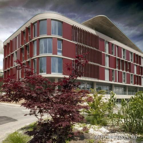 Офисное здание «Building A» от Studio Manfroni & Associati. Специя, Италия.