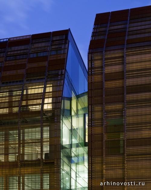 Торгово-промышленная палата от Chartier-Corbasson Architects. Амьен, Франция.
