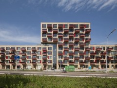Жилой дом «De Entree» от Arons en Gelauff architecten. Алкмар, Нидерланды.