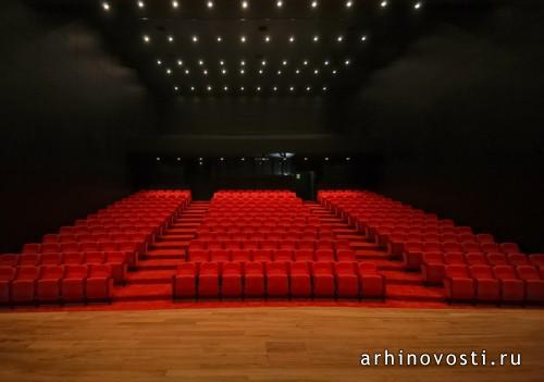 Комплекс Fernando Botero Library Park от G Ateliers Architecture. Сан Кристобаль, Колумбия.