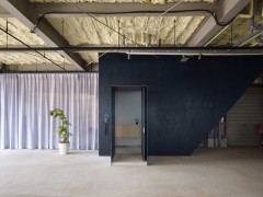 Жилой дом из склада от Airhouse Design Office. Йоро, Япония.