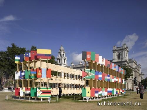 Архитектурная инсталляция «House of Flags» (Дом флагов) от AY Architects. Лондон, Великобритания.