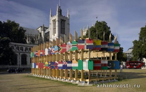 Архитектурная инсталляция «House of Flags» (Дом флагов) от AY Architects. Лондон, Великобритания.
