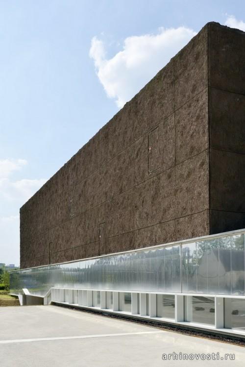 Библиотека Университета Марн-ла-Вале от Beckmann-N’Thépé Architects. Марн-ла-Вале, Франция.