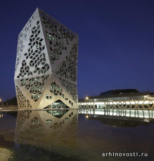 Административный комплекс от Лусио Морини (Lucio Morini) и GGMPU Arquitectos. Кордова, Аргентина.