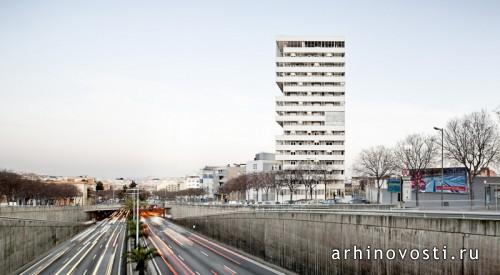 Жилая башня «Torre Júlia» от Пау Видаля (Pau Vidal). Барселона, Испания.