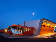 Комплекс «Katsumata Centre» от James Deans & Associates. Джелонг, Австралия.