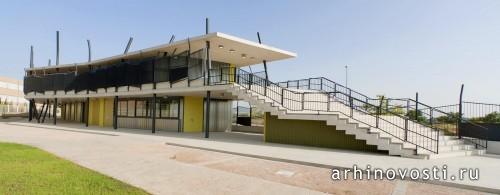 Многофункциональное здание от Vahos Architecture. Масамагрель, Испания. Многофункциональное здание от Vahos Architecture. Масамагрель, Испания.