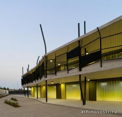 Многофункциональное здание от Vahos Architecture. Масамагрель, Испания. Многофункциональное здание от Vahos Architecture. Масамагрель, Испания.