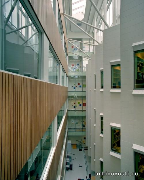 Научно-исследовательский центр от CEI Architecture и MCMP Architects. Ванкувер, Канада.