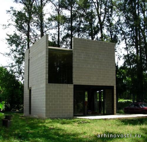 Дом «Roblas Cube » от Moscato Schere Todo Terreno. Буэнос-Айрес, Аргентина.