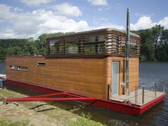 Дом-лодка «SayBoat» от Милана Жидки (Milan Řídký). Чехия.