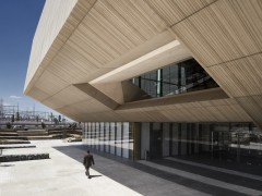 Центральный офис банка «Caja Badajoz» от Studio Lamela Architects. Бадахос, Испания.