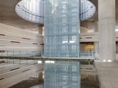 Центр телефонного обслуживания от Estudio Lamela Arquitectos. Керетаро, Мексика.
