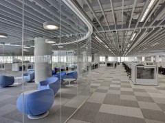 Центр телефонного обслуживания от Estudio Lamela Arquitectos. Керетаро, Мексика.
