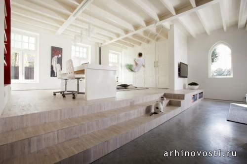 Проект «God’s Loft Story» (История лофта от Бога) от Leijh Kappelhoff Seckel van den Dobbelsteen architecten. Гаарло, Нидерланды.