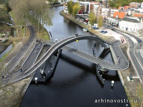 Мост «Melkweg» (Галактика) от NEXT architects. Пюрмеренд, Нидерланды.