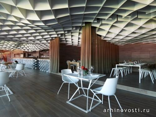 Ресторан «V’ammos» от LM Architects. Пирей, Греция.