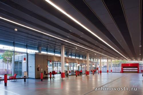 Сервисный центр MAPFRE от Beriot, Bernardini Arquitectos. Алькоркон, Испания.