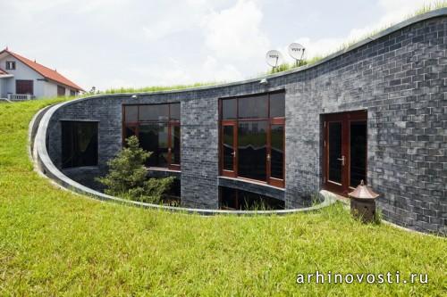 Каменный дом от Vo Trong Nghia Architects. Донгчьеу, Вьетнам.