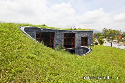 Каменный дом от Vo Trong Nghia Architects. Донгчьеу, Вьетнам.