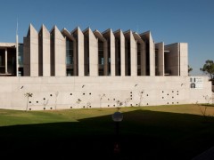 Учебное здание от Landa Arquitectos. Леон, Мексика.