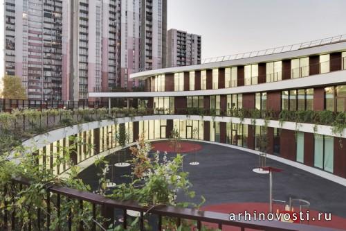Мозаика в учебном процессе от Mikou Design Studio. Бобиньи, Франция.