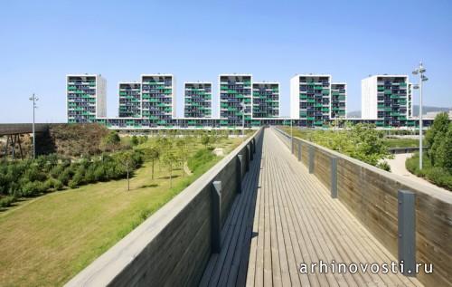 Многофункциональный комплекс от Batlle i Roig Architectes. Виладеканс, Испания.