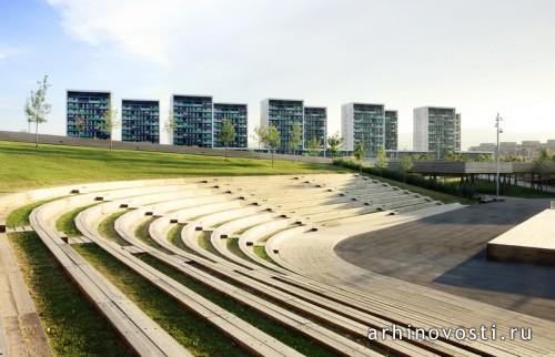 Многофункциональный комплекс от Batlle i Roig Architectes. Виладеканс, Испания.