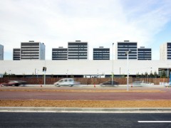 Многофункциональный комплекс от Batlle i Roig Architectes. Виладеканс, Испания.
