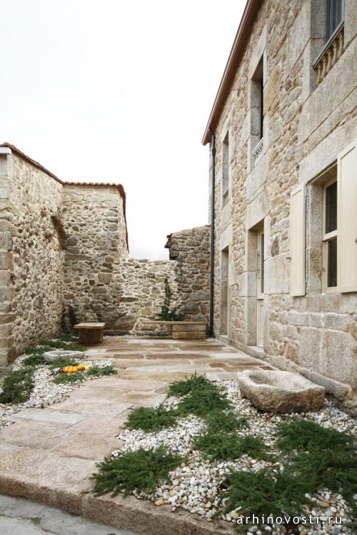 Жилой дом Stone Respect от Dom Arquitectura. Карнота, Испания.