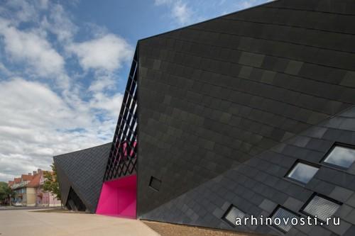 Культурный центр от Paul Le Quernec Architects. Мюлуз, Франция.