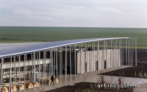 Информационно-туристический центр Stonehenge от Denton Corker Marshall. Эймсбери, Великобритания.
