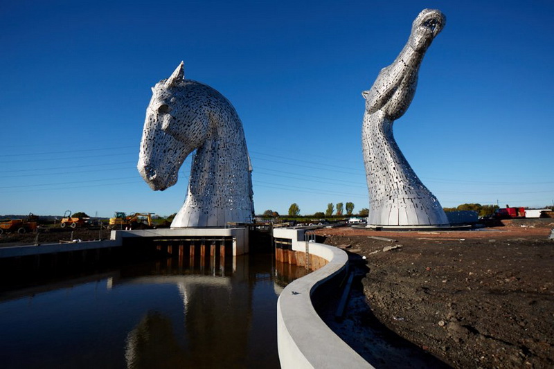 http://www.arhinovosti.ru/wp-content/uploads/2014/02/The-Kelpies-4.jpg