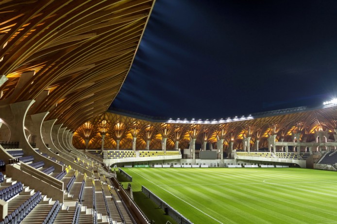 Арена Pancho от Tamás Dobrosi и студия Doparum Architects в Венгрии