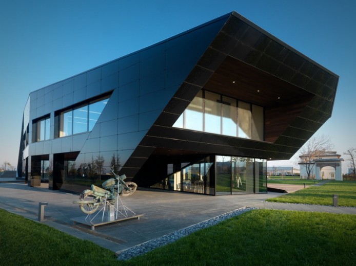 Офис от Damilano Studio Architects в Кунео, Италия.