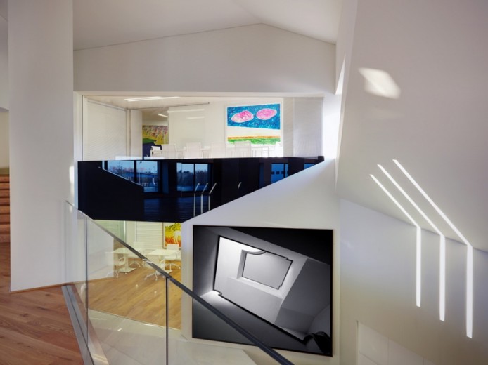 Офис от Damilano Studio Architects в Кунео, Италия.