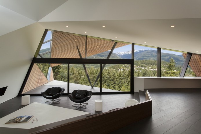 Дом от Patkau Architects. Уистлер, Канада.