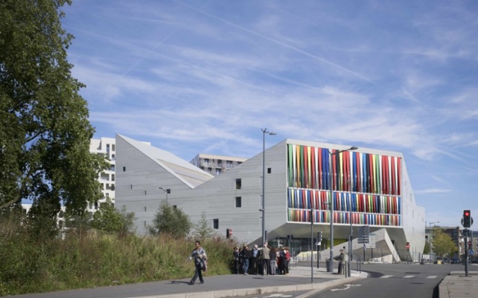 Молодежный центр от JDS architects в Лилле, Франция.